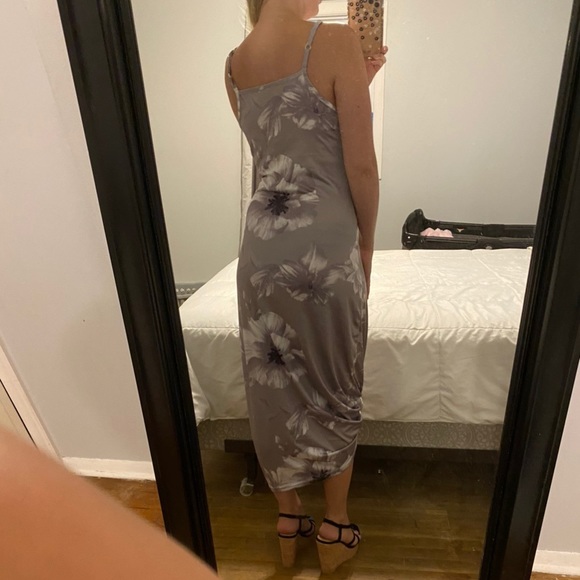 NWOT Silvery Gray Floral Maxi Dress - Picture 2 of 4